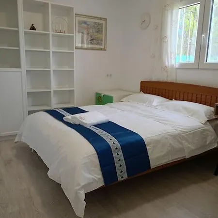 Apartment 大院子，休闲度假屋，绿色天堂。 *